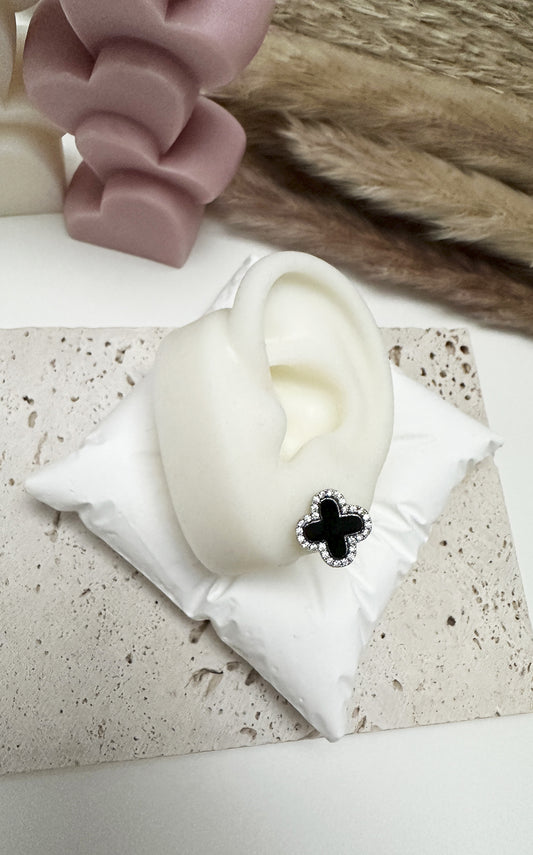 Clover Ohrstecker | Schwarz & Silber