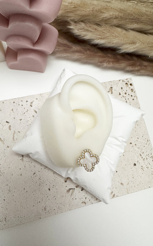 Clover Ohrstecker | Weiß & Gold